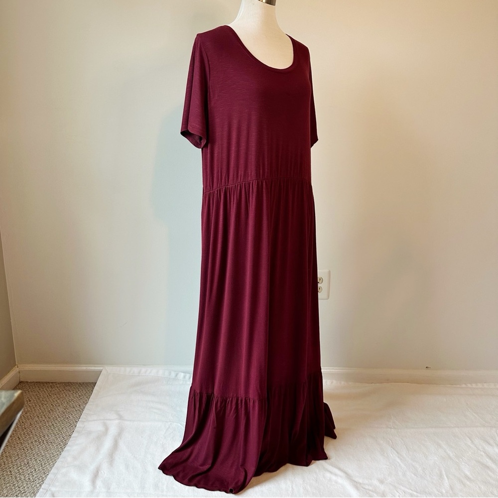 Lane Bryant Women’s Wine Burgundy Knit Flounce Maxi Dress, size 18/20 - Picture 3 of 16